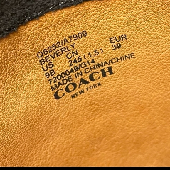 COACH- SUEDE BOOTS - Picture 5 of 5